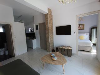 Inna Suite luxury apartment in the center - 8