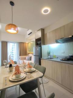 S&R Staycation Davao - 1Bedroom & Fully Equipped Unit with NETFLIX at INSPIRIA CONDOMINIUM - 5