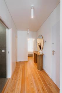 Mary Orange - NO 236 RC E - Elegant Two-Bedroom Urban Retreat - Lissabon - 2