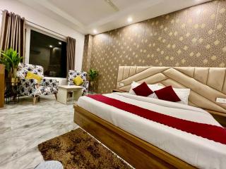 Hotel Laa Meridian - Heart Of Haridwar - Haridwar - 4