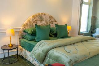 The Zoey Villa, with Central Heating, Bonfire, BBQ & Complimentary Breakfast - Gulmarg - 4