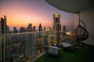 Luxe Living at Grande Signature - Burj Khalifa and Sea Views - Brand New - 2