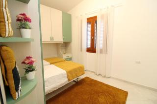 La-dolce-vita-holiday-home - La Caletta - 2