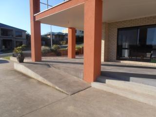 Highland Apartment - Lakes Entrance - 1