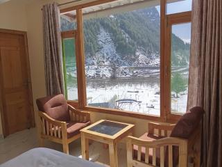 SkyWay HomeStay - Manāli - 5