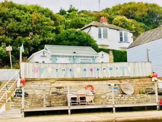 NEW Seabreeze Large Family Apt Sea Views Ventnor - 1