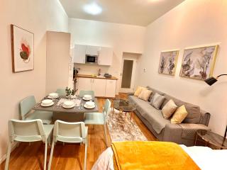 Modern 2 Bed-Room Apartment in Prague 1 with Stunning National Museum View - Praga - 7
