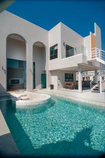 The Woofington Pet Friendly Pool Villa - Ban Bo Prakhon - 8