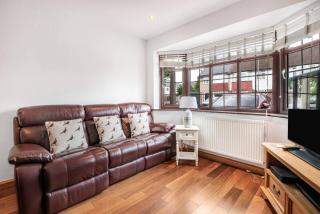 Stylish Home in New Malden: Comfort & Tranquility - New Malden - 2