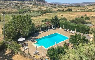 Amazing Home In San Giuseppe Jato - 4