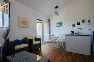 Duplex 2 chambres, vue mer & balcon - 6 couchages - Porticcio - 9