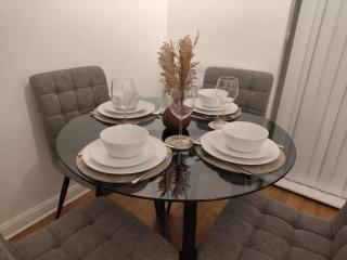 Modern London Flat - Free Parking -15 min from LCY - 2