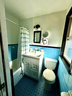 The Kennywood Suite The Blue Racer Car - - 8