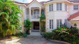 Escape to a delightful spacious family villa in Saint James - Saint James - 5