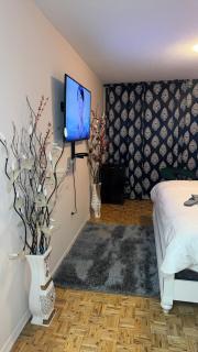 Stylish getaway apartment - 1