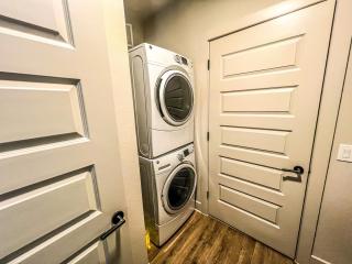 Cozy, chic deep Ellum apartment! - Dallas - 7