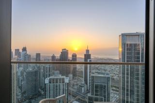 60th High Floor - full World islands, Downtown and Ocean View - high quality Design and Furniture - 2 Bedroom - 6