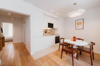 Mary Orange - NO 236 1E - Sophisticated Two-Bedroom Getaway - Lissabon - 5