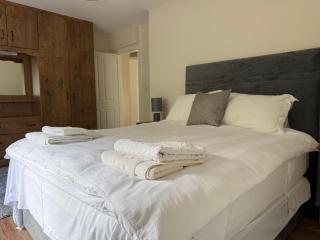 The Foresters Cottage - - 1