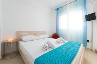 Happy Holidays House - 1