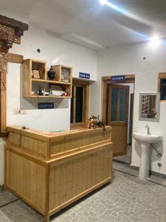 TOKPORINCHEN GUESTHOUSE "homestay" - Leh - 9