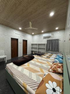 Mani residency AC convention hall - Raigīr - 9