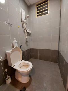 Alam Sanjung Stop Centre - 4