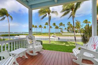 Waterfront Luxury Villa 13 with sunset view - Marathon - 7