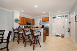 Waterfront Luxury Villa 13 with sunset view - Marathon - 5
