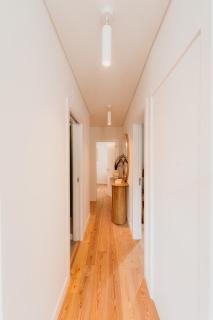 Mary Orange - NO 232 1 - Stylish & Bright Two-Bedroom Apartment - 2