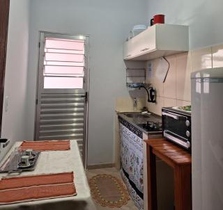 Kitnet com ar condicionado e banheiro externo - Capão Bonito - 8