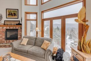 C15 Ski-In Ski-Out Townhouse with Hot Tub & Stunning Mount Washington Views, Pets welcome - 4