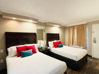 Azure Bliss Oceanfront Condo Sleeps 6 - Myrtle Beach - 7