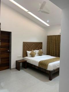 Maxxvalue Klub Klass Villa - Lonavala - 1