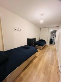 Flexible Spacious Quad ''4'' Room - 1 - Dublin - 0