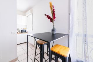 Home Up Enghien - Enghien-les-Bains - 3