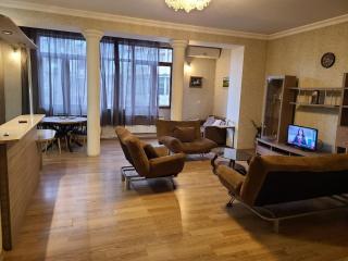 SALE! 75 sqm Old Tbilisi Daily&Monthly 1-BD Apt - Tbilisi - 3