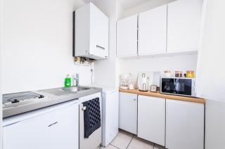 Home Up Enghien - 8