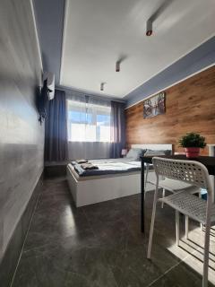 Continental studios 5 - 9