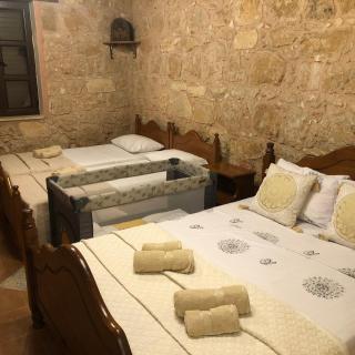 Zivlas Stone House - 6