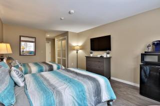 Your Perfect Getaway Renovated and Beautifully Decorated Hotel Room Studio - Killington - 2
