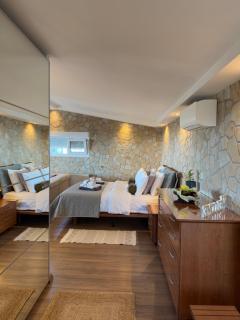 Wait 'N Sea, Jacuzzi, Luxury Stone House - Epanomi - 2