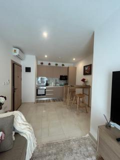 Luxury 1 bedroom at Nova - 9