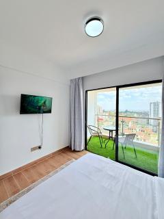 1 Bedroom Apartment in Kilimani, near Yaya Centre - Nairobi - 1