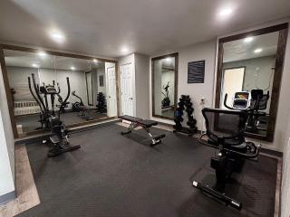 Super 8 by Wyndham Great Falls City Center - Great Falls - 7