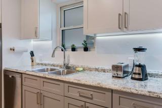 Casa de Jai- your Green Space near Brickell - 1