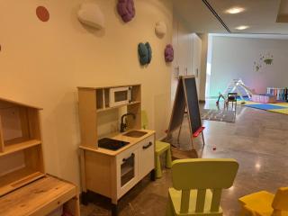 ASHRI Stylish African-Inspired Studio in DIFC - 9