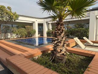 ASHRI Stylish African-Inspired Studio in DIFC - 8