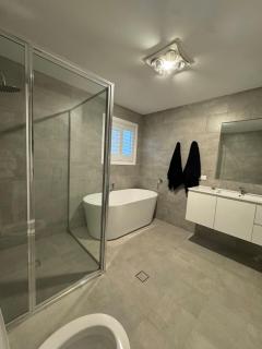 The Retreat - Goulburn - 6