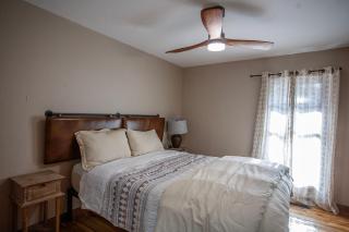 Wildwood Retreat Cabin - Newland - 2